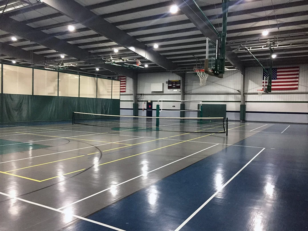 Thi công sân bóng rổ - pickleball với thảm Vinyl TOPFLOR dày 8mm